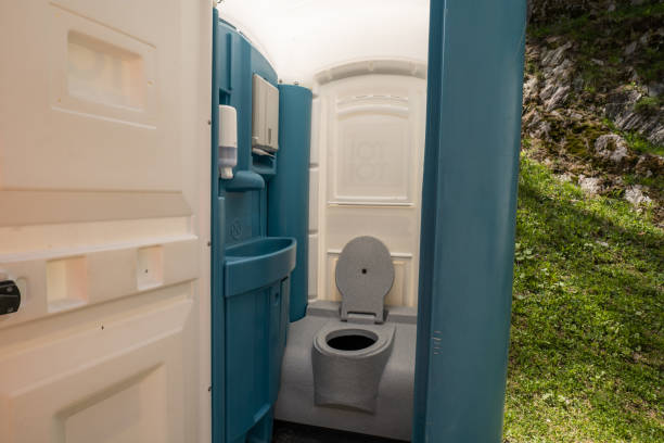 Portable Toilet Options We Offer in Evanston, WY